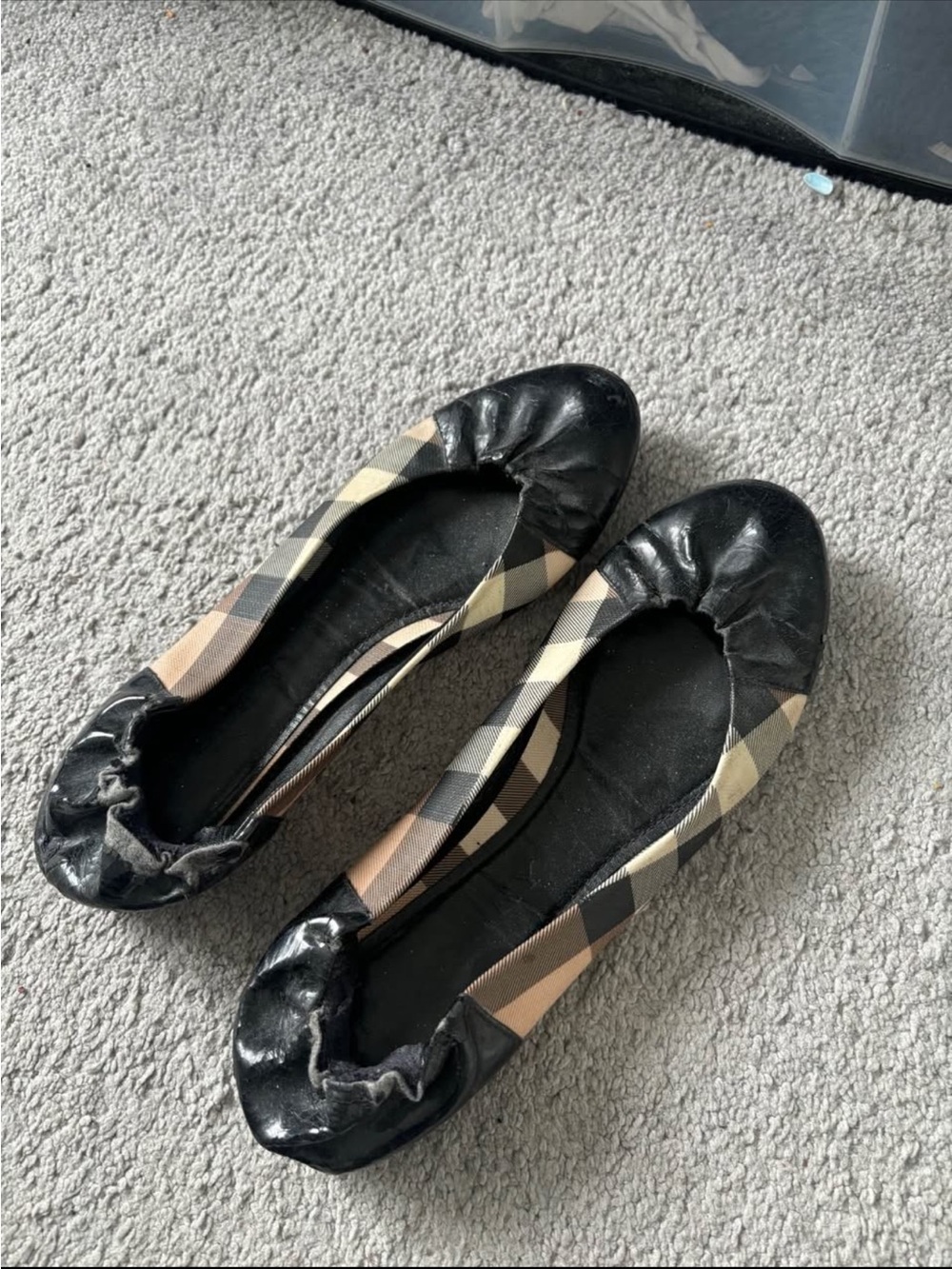VintageBurberry Women's Ballet Flats
